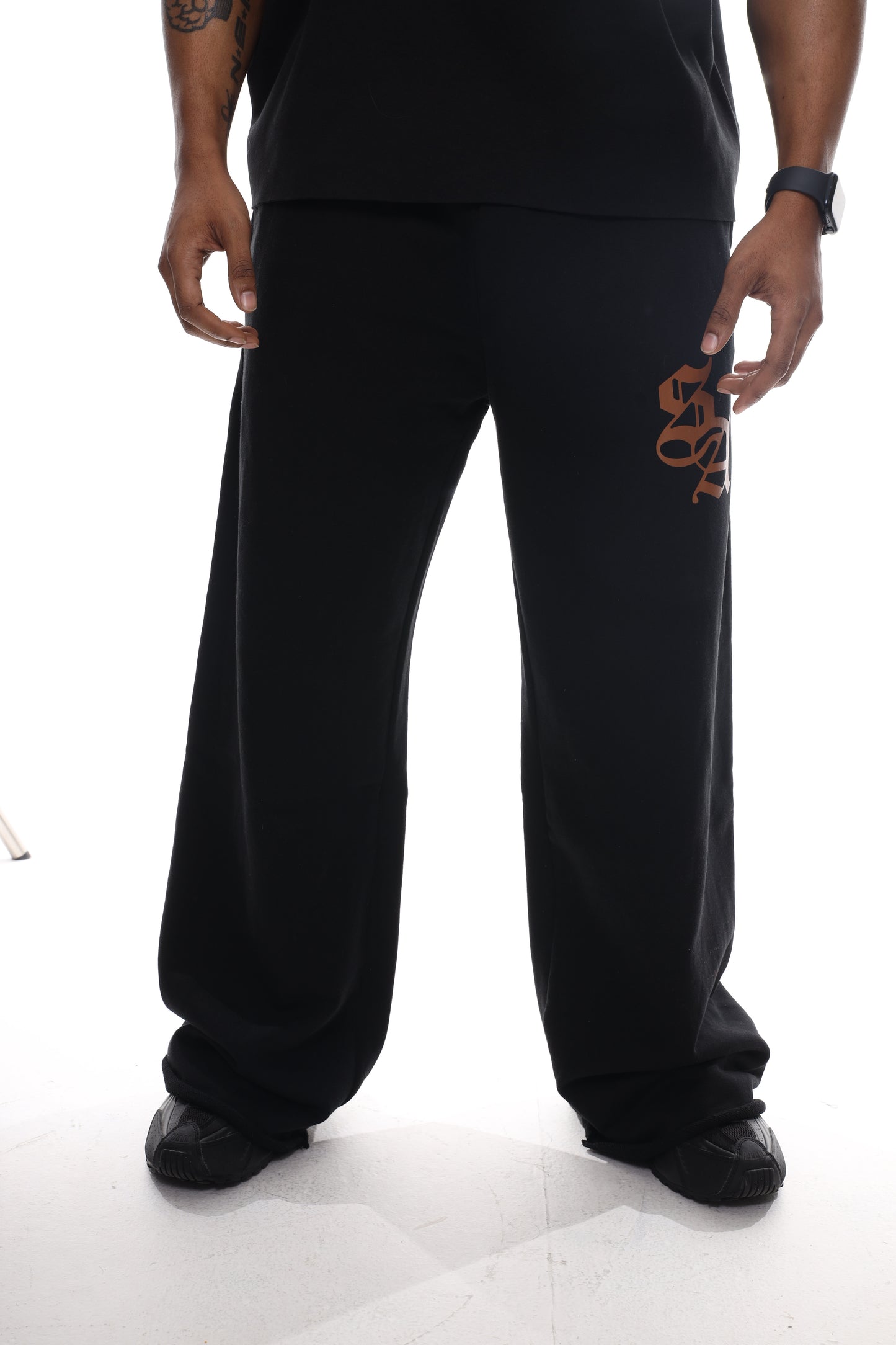 M2 Essential Baggy Sweats - SA